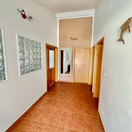 Isabel * Brodarica (Sibenik-Knin)