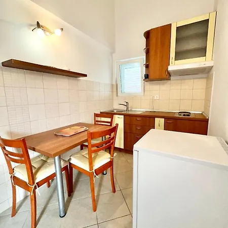 Isabel * Brodarica (Sibenik-Knin)